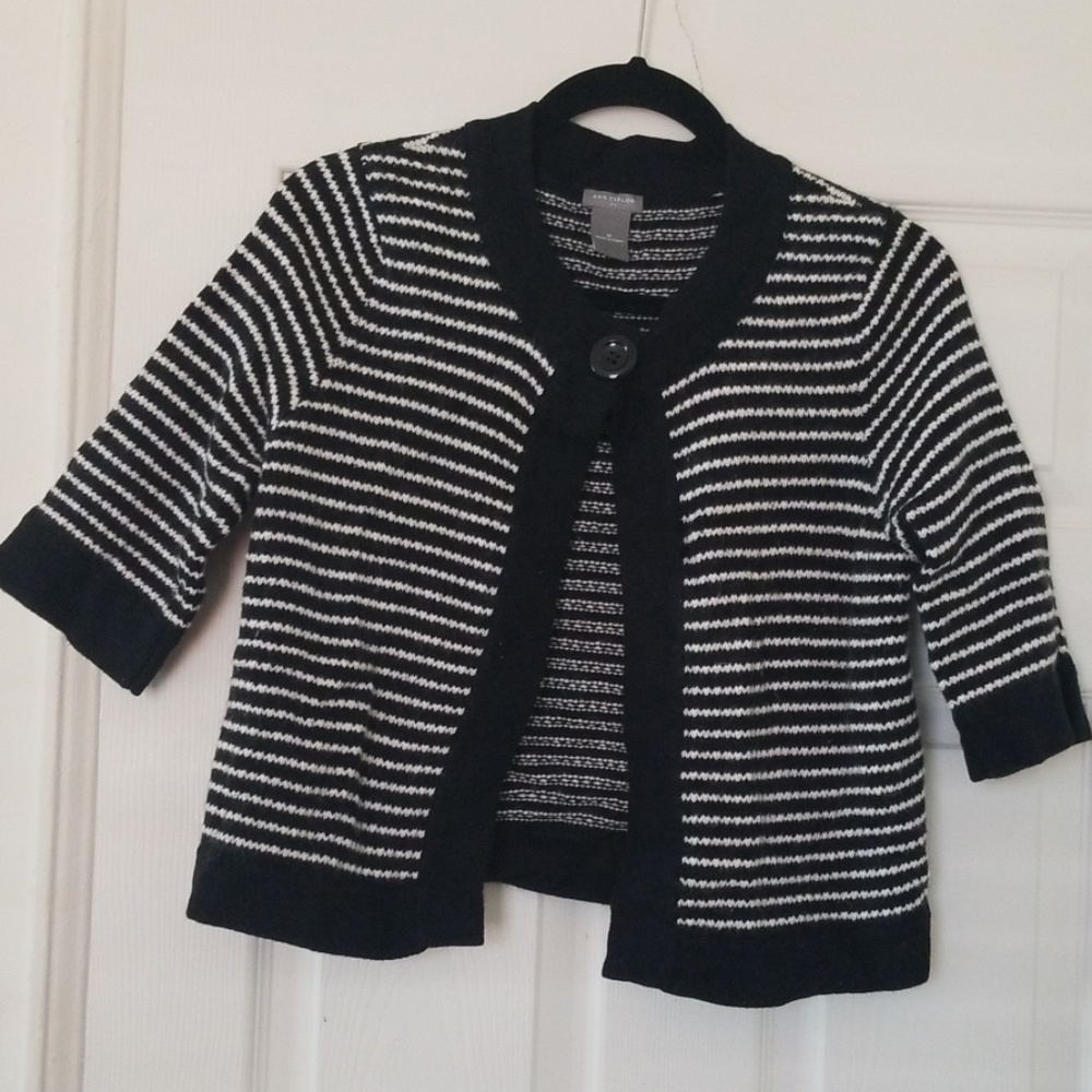 Cropped sweater cardigan